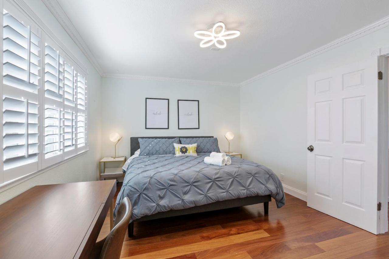 @ Marbella Lane - Buckingham Place Laundry + P Pacifica Exterior photo